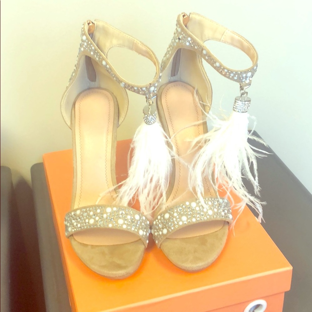 Beautiful glittery heels! Never worn!